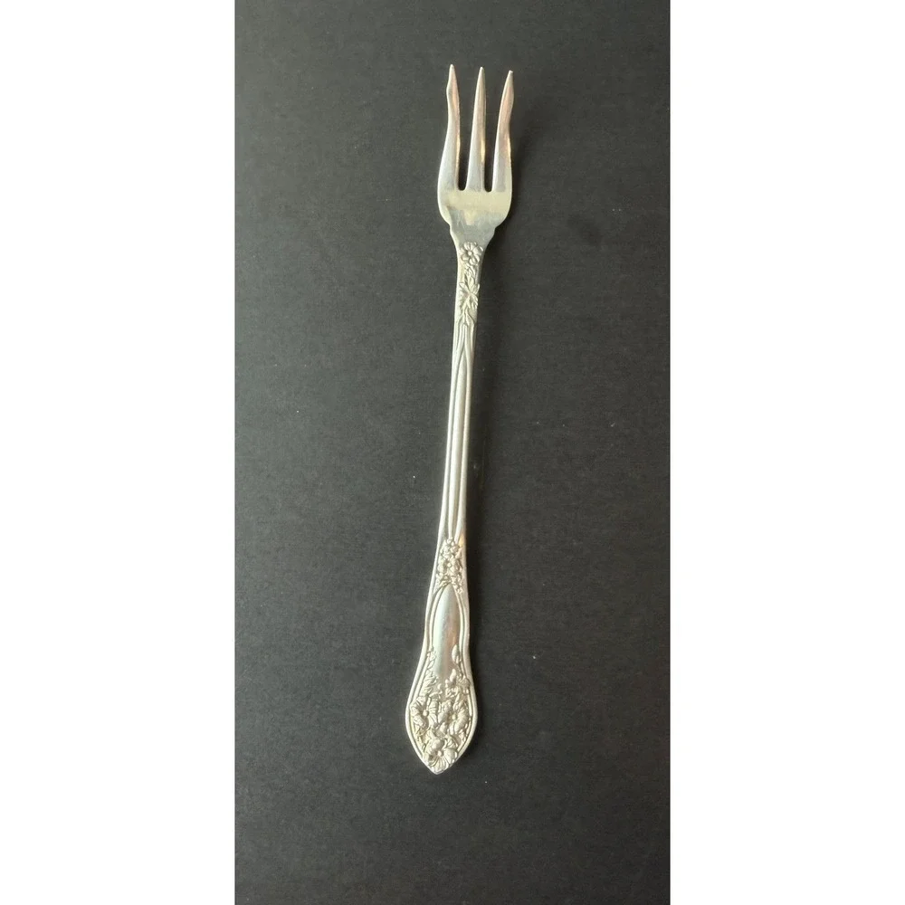 FAIRFIELD One Pansy Floral Seafood Cocktail Fork Silver Plate 1913